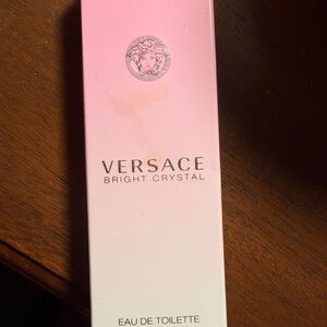 Versace Bright Crystal Pink and White Packaging